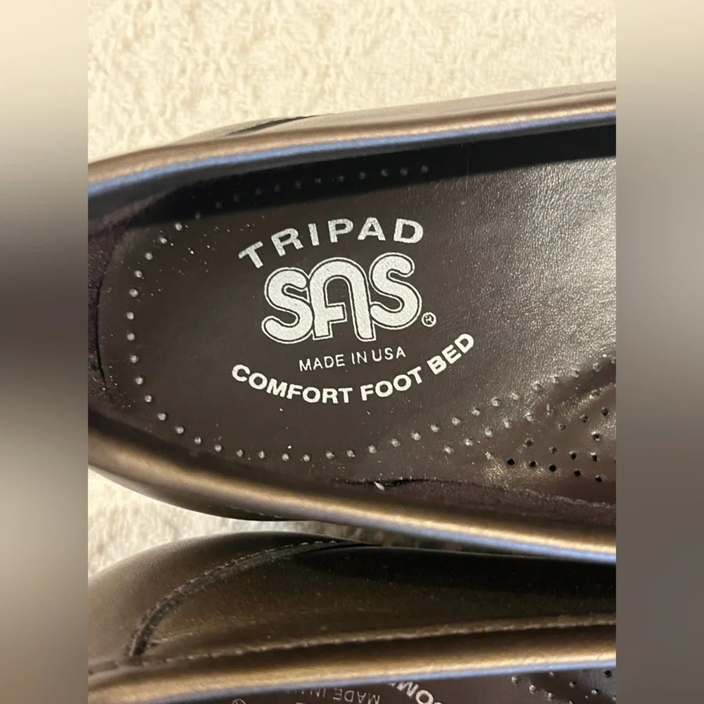 SAS Tripad Metro slip-on loafers /moccasins. Brown pearl, arch support. NWOT. 8
